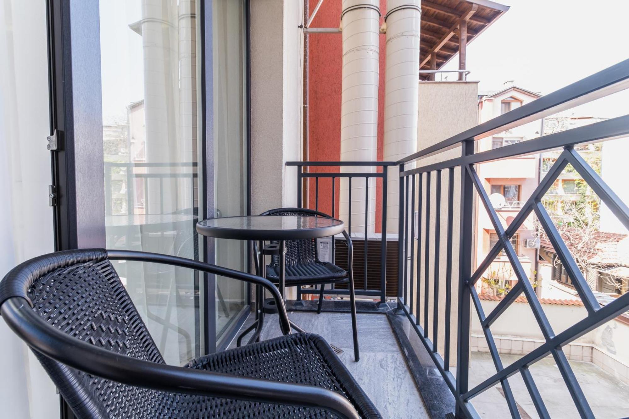Modern 1-Bedroom Apartments Пловдив Экстерьер фото