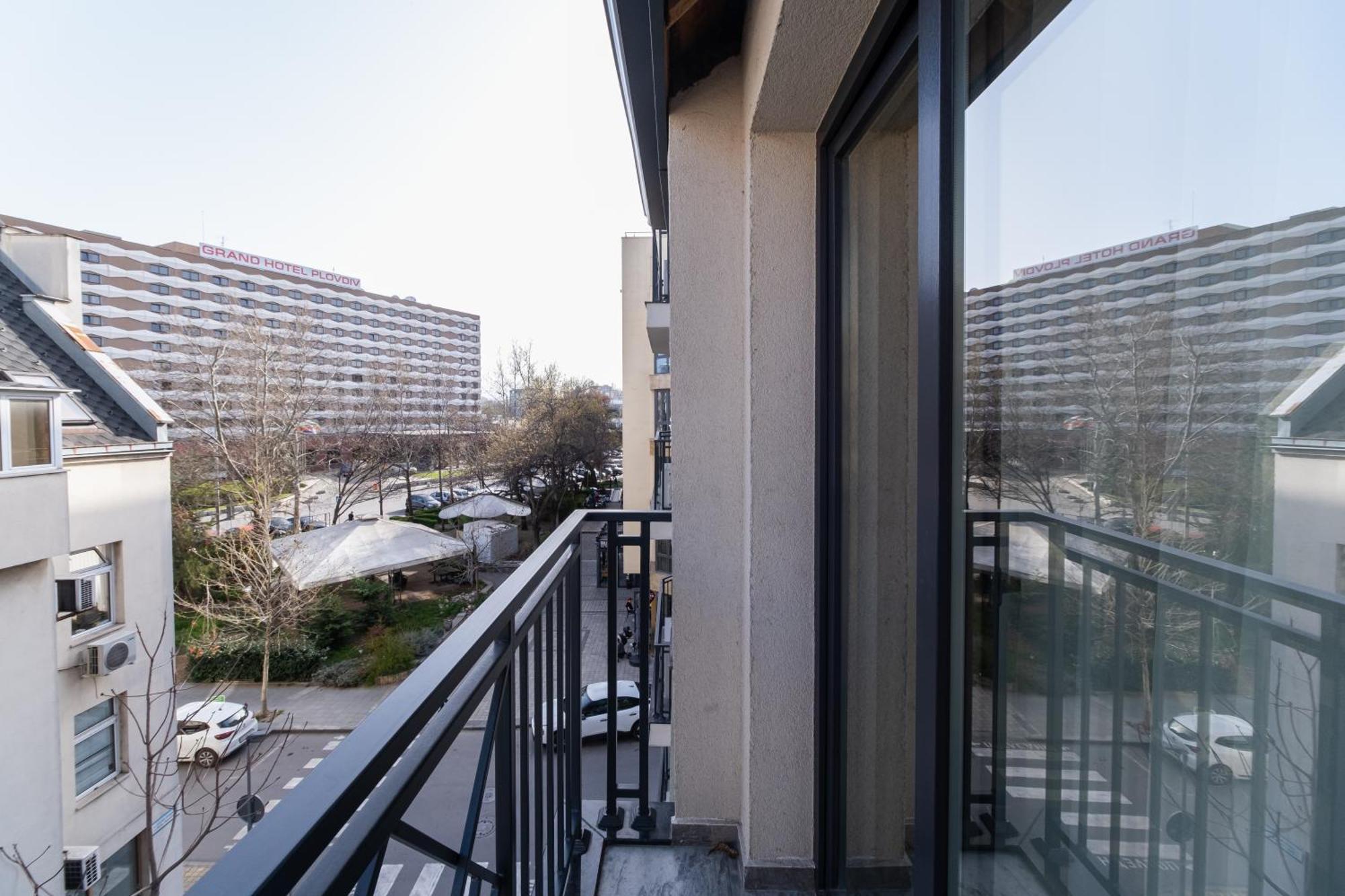 Modern 1-Bedroom Apartments Пловдив Экстерьер фото