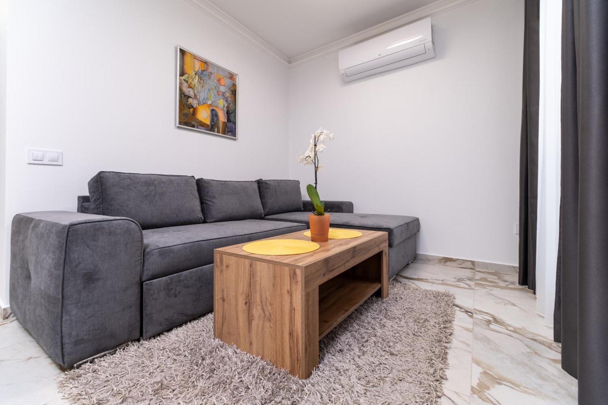 Modern 1-Bedroom Apartments Пловдив Экстерьер фото